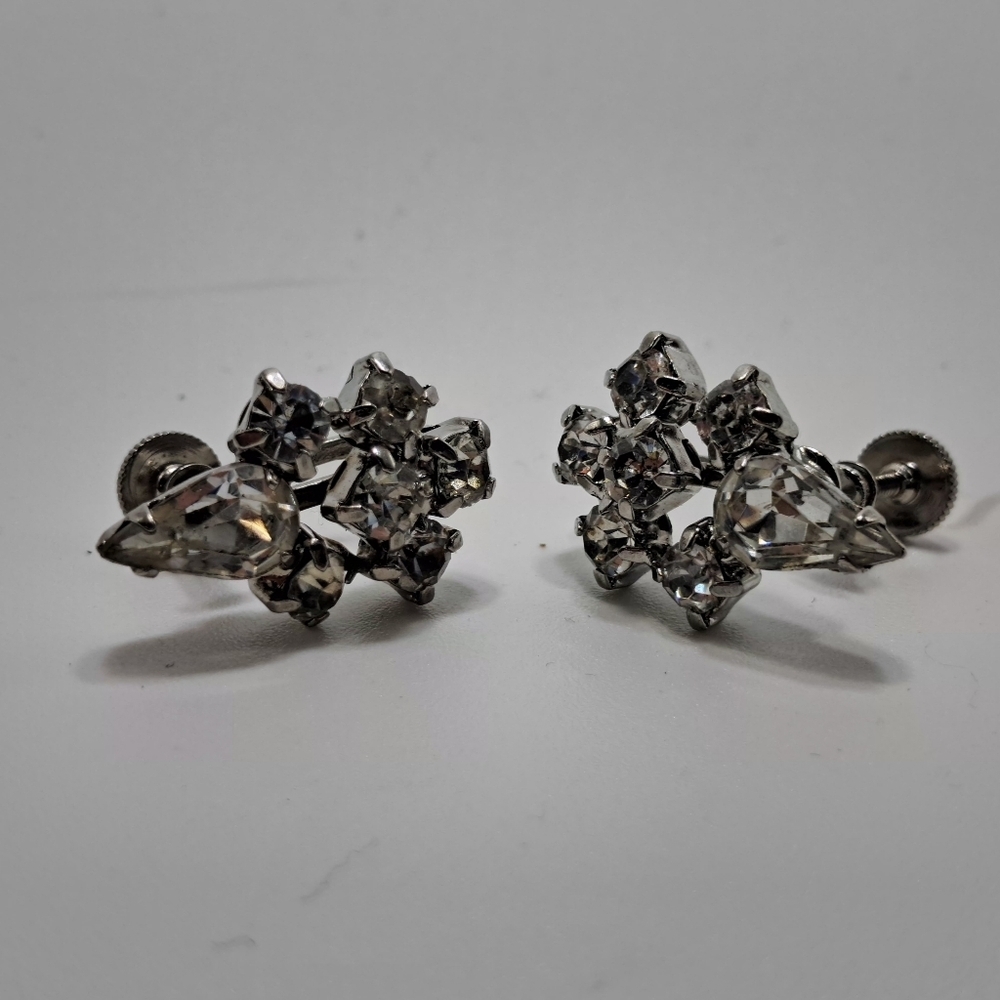 Vintage Crystal Rhinestone Screw Back Earrings - Picture 5 of 6